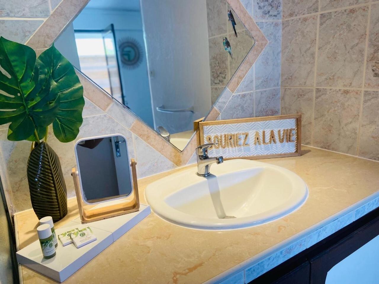 Le Caillou Blanc Bed & Breakfast Saint-Paul Bilik gambar